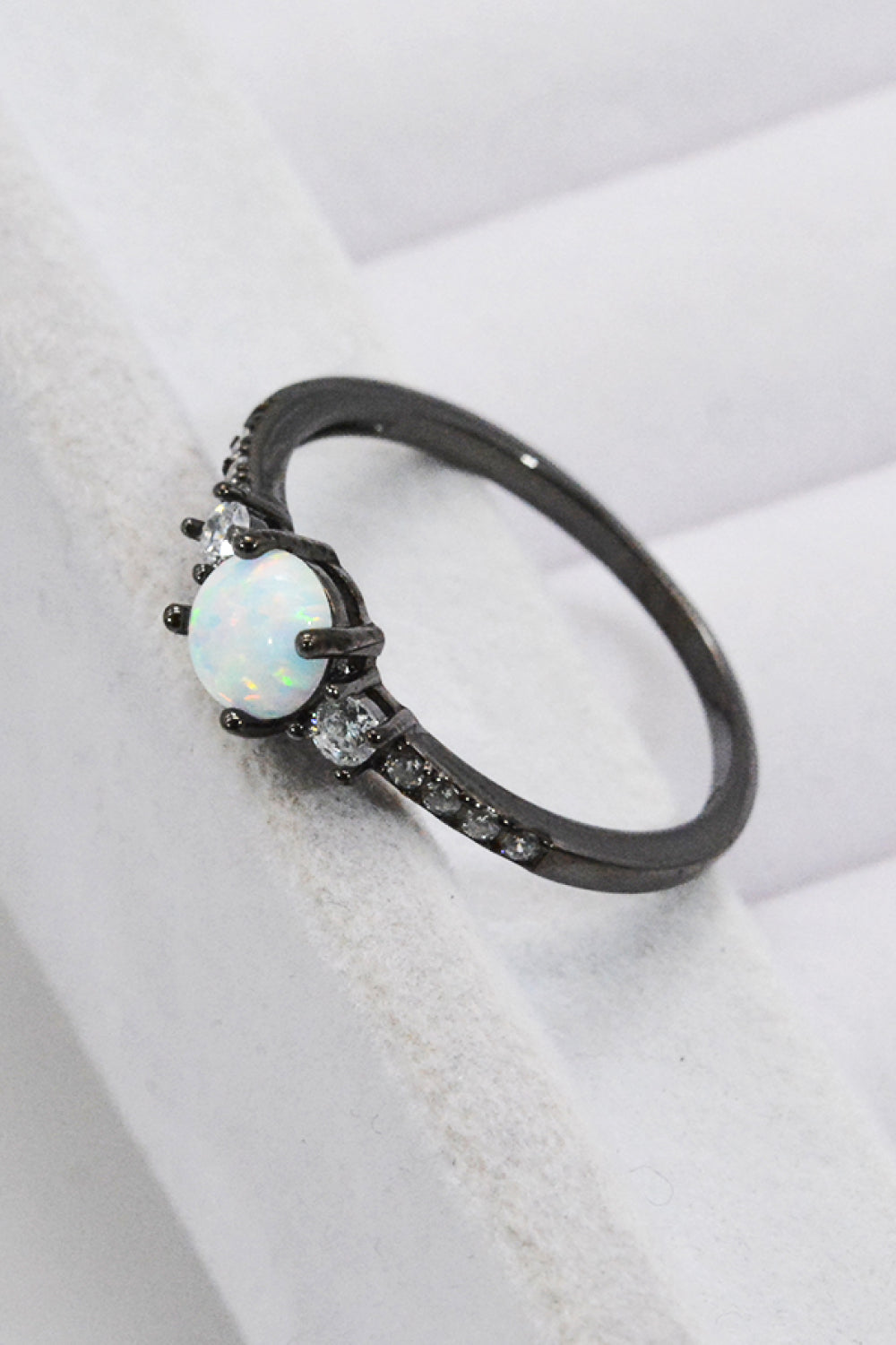 925 Sterling Silver Round Opal Ring Trendsi