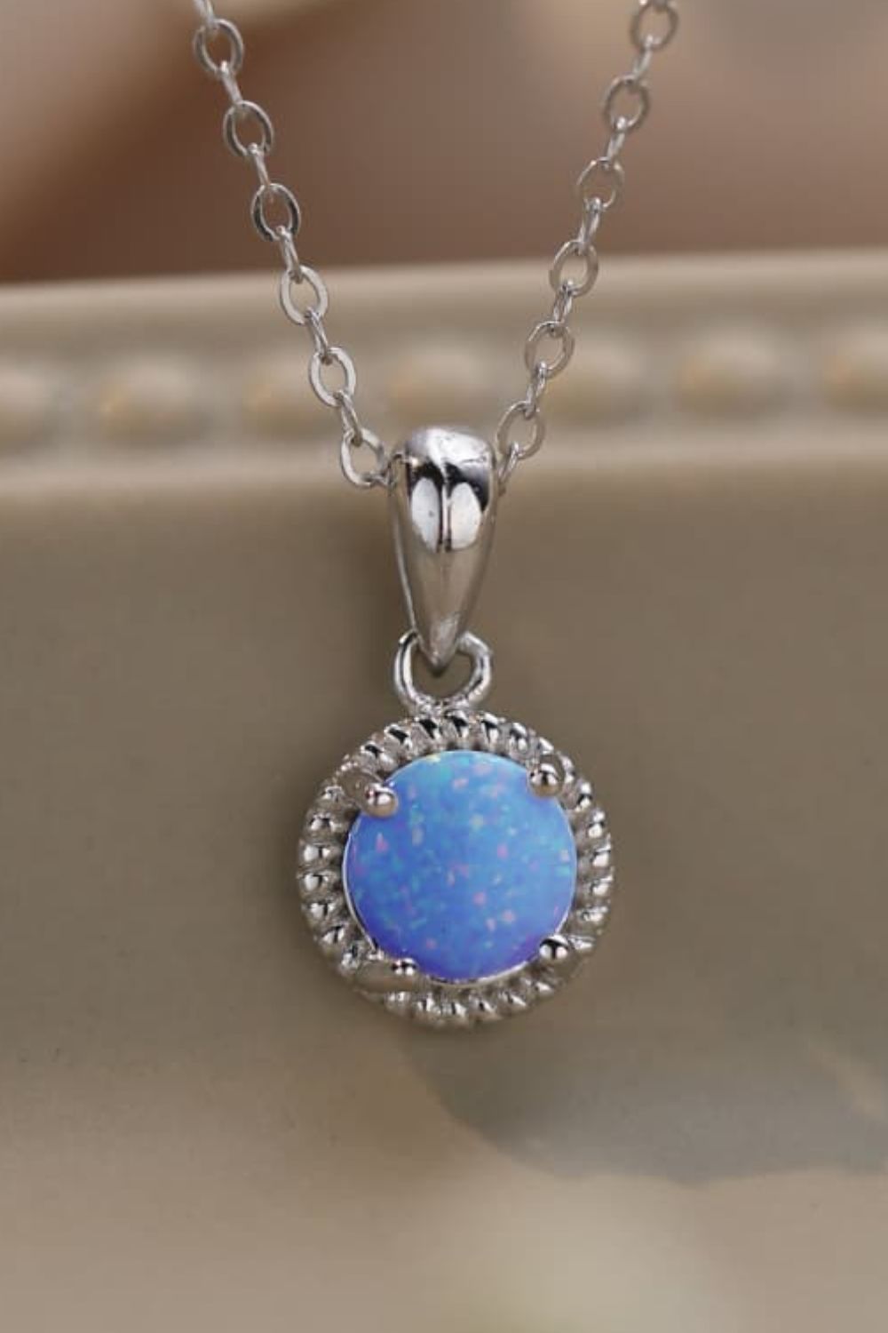 Opal Round Pendant Chain Necklace Trendsi